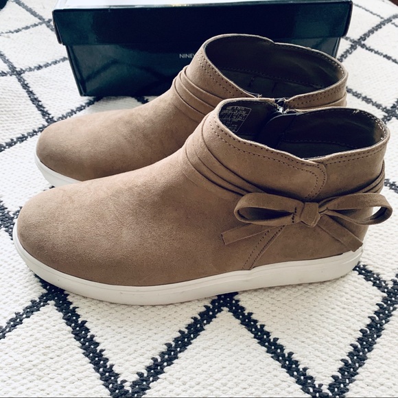 NIB Nine West Carabella Taupe boot girls 6 - Picture 3 of 8